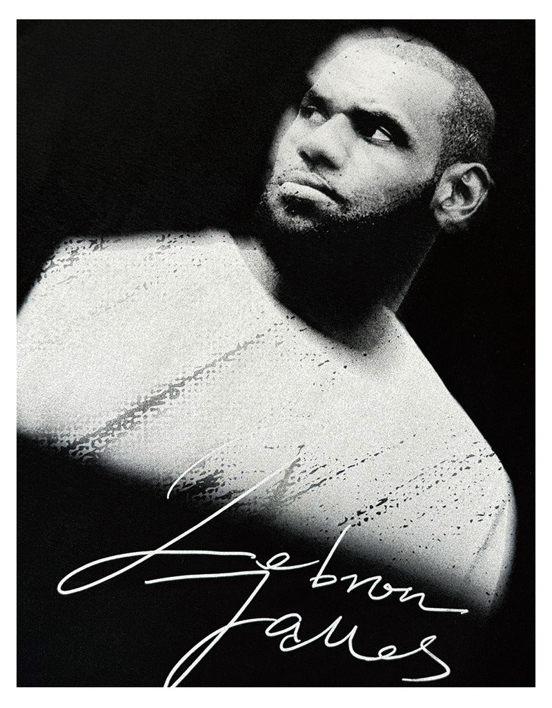 CAMISETA CON CARA GRANDE DE LEBRON 